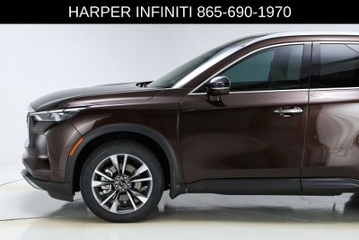 2022 INFINITI QX60 LUXE