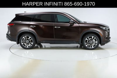2022 INFINITI QX60 LUXE