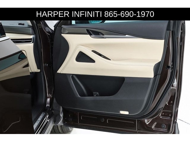 2022 INFINITI QX60 LUXE