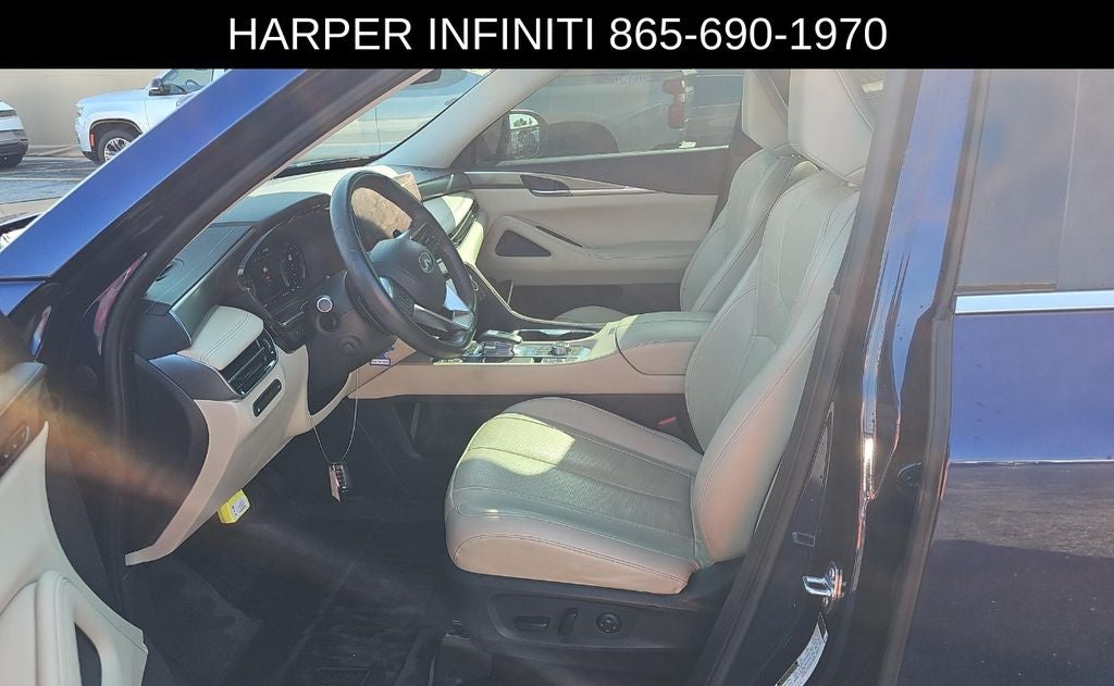 2023 INFINITI QX60 LUXE