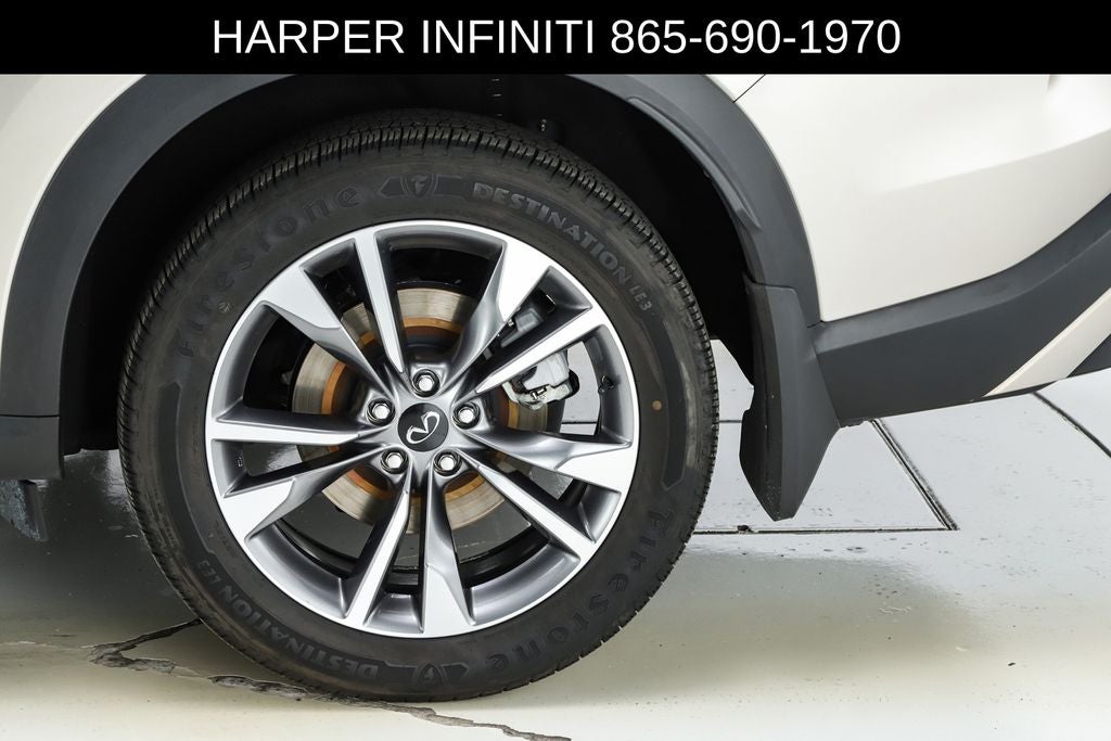 2023 INFINITI QX60 LUXE