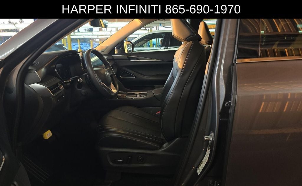 2023 INFINITI QX60 LUXE