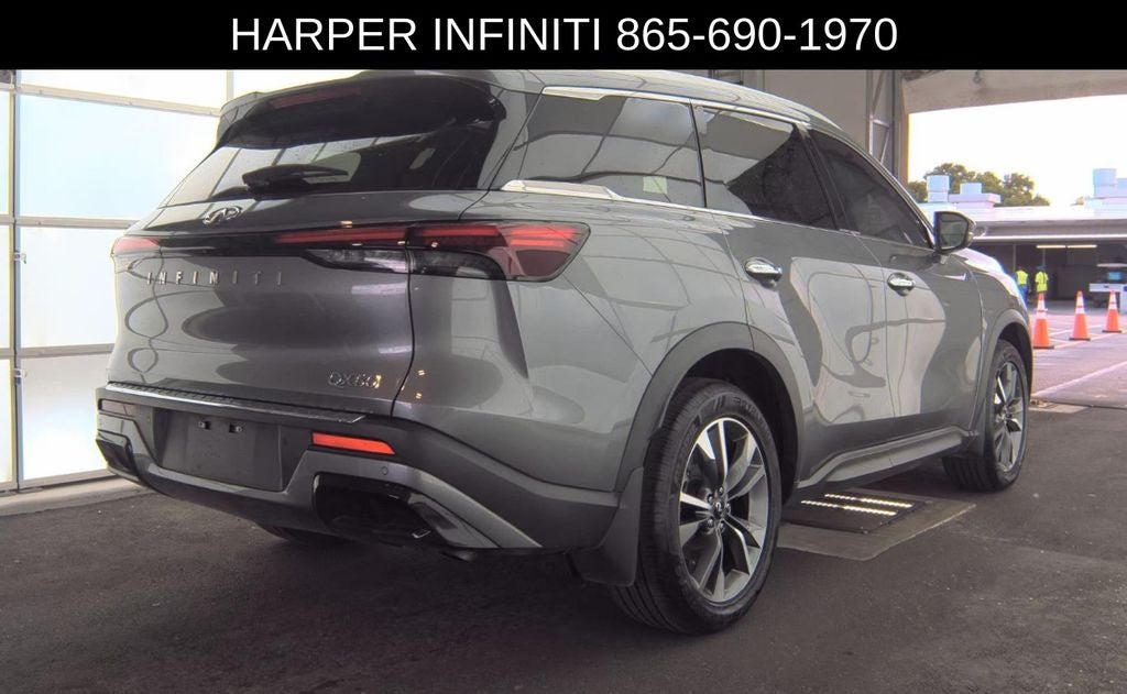 2023 INFINITI QX60 LUXE