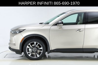 2023 INFINITI QX60 LUXE