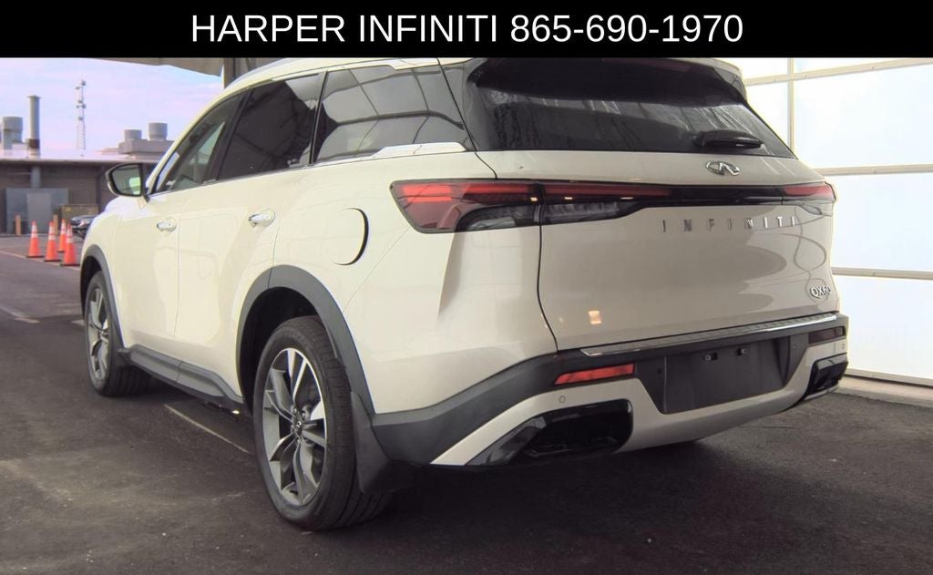 2023 INFINITI QX60 LUXE