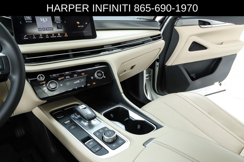 2023 INFINITI QX60 LUXE