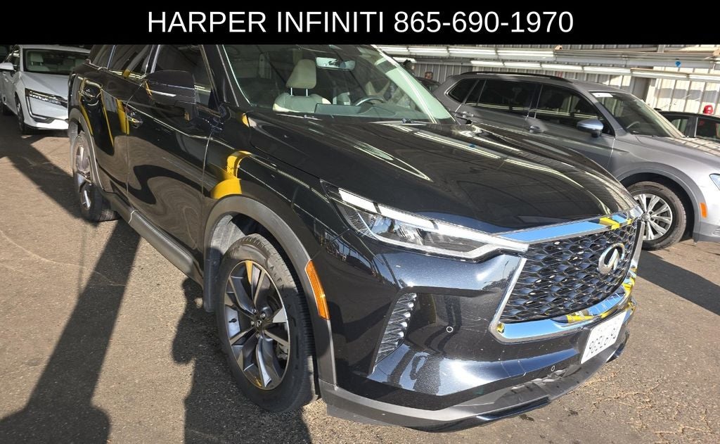2023 INFINITI QX60 LUXE