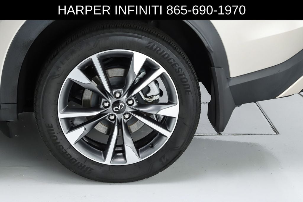 2024 INFINITI QX60 LUXE