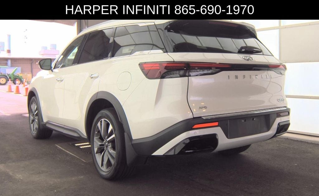 2023 INFINITI QX60 LUXE