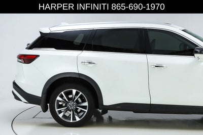 2023 INFINITI QX60 LUXE