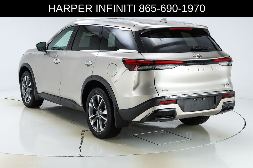 2023 INFINITI QX60 LUXE