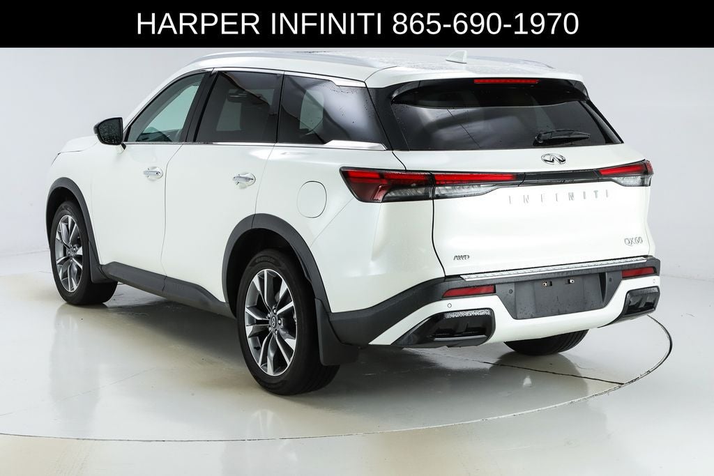 2023 INFINITI QX60 LUXE