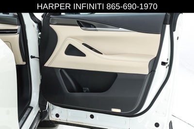 2023 INFINITI QX60 LUXE