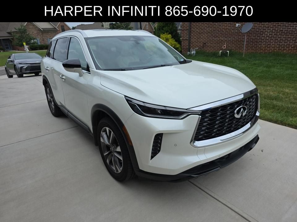 2023 INFINITI QX60 LUXE