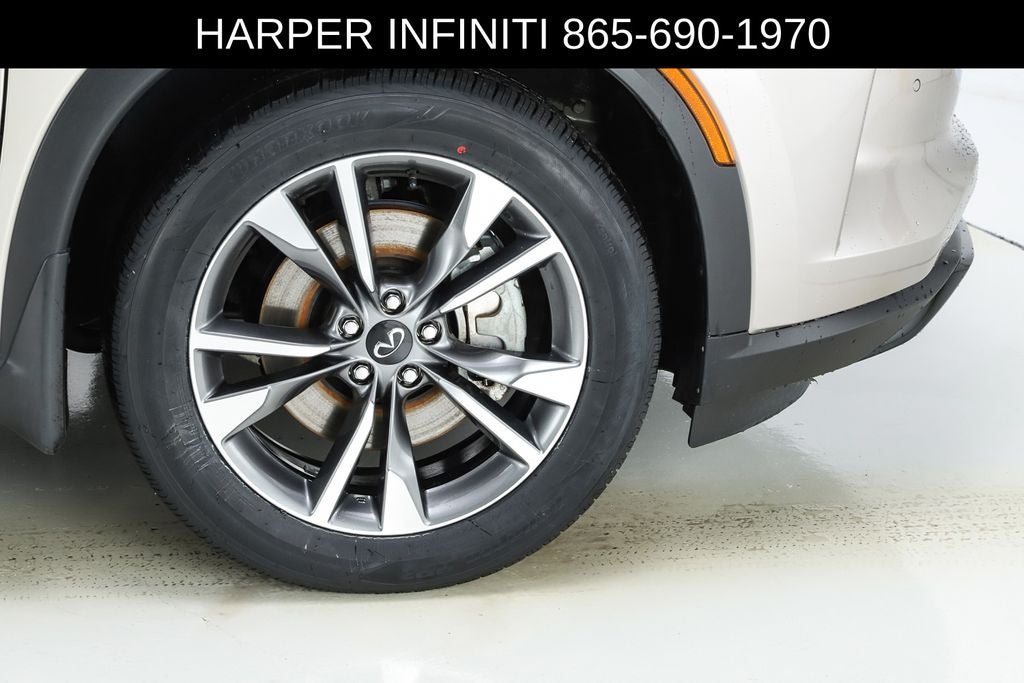 2023 INFINITI QX60 LUXE