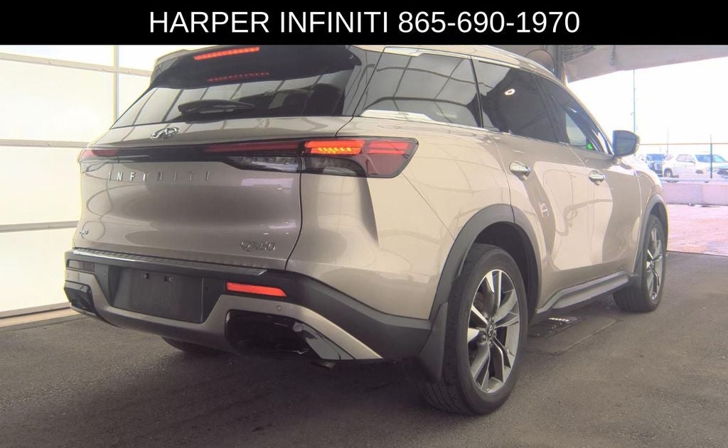 2023 INFINITI QX60 LUXE