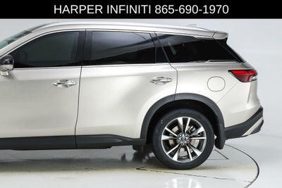 2023 INFINITI QX60 LUXE