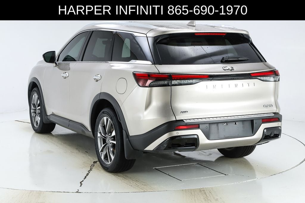 2023 INFINITI QX60 LUXE