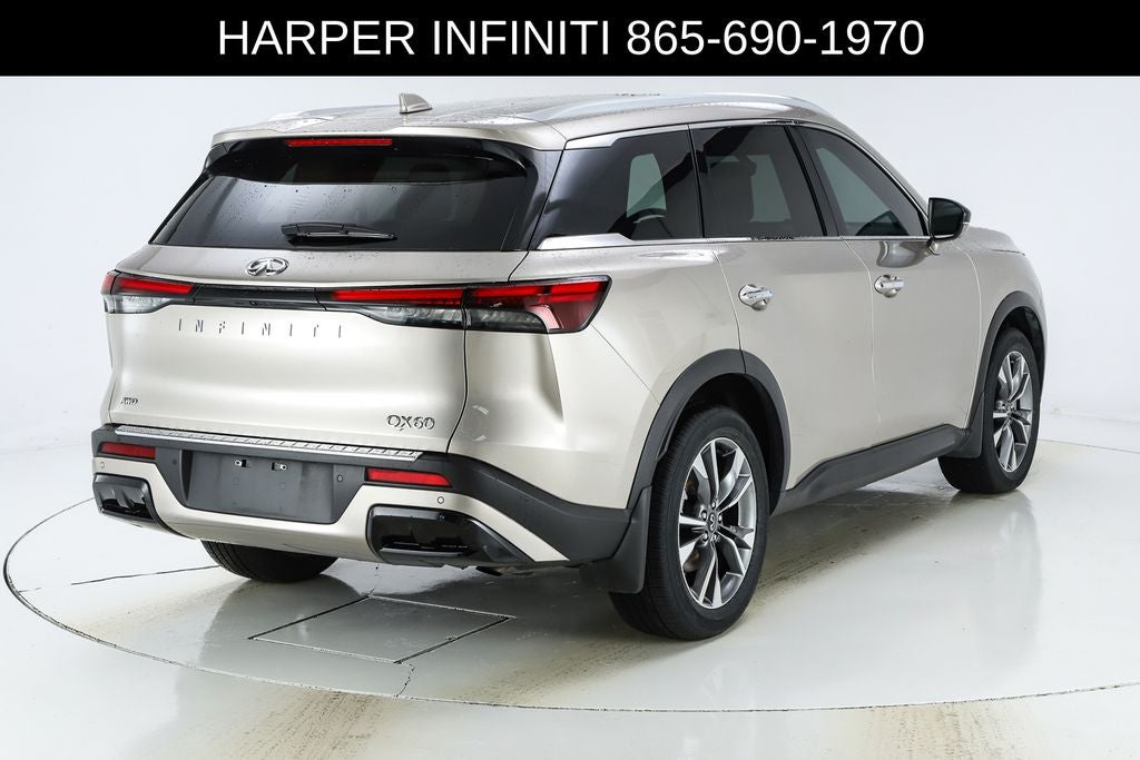 2023 INFINITI QX60 LUXE