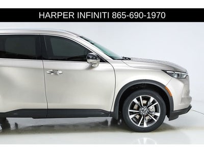 2023 INFINITI QX60 LUXE