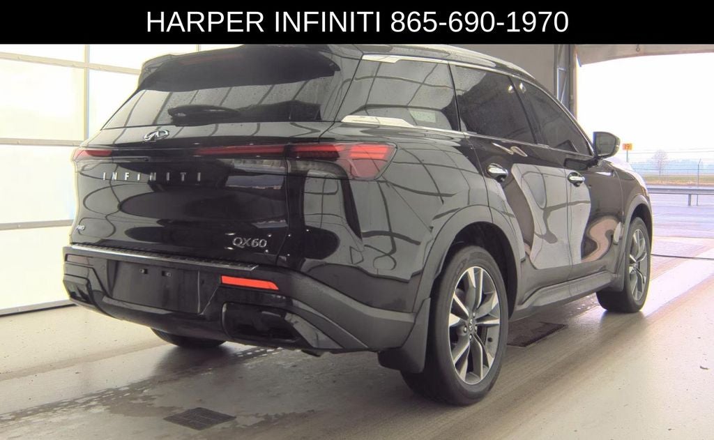 2023 INFINITI QX60 LUXE