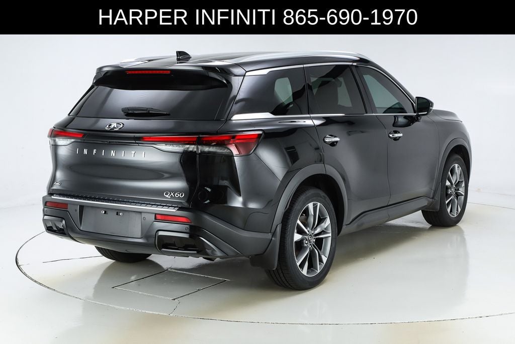2023 INFINITI QX60 LUXE