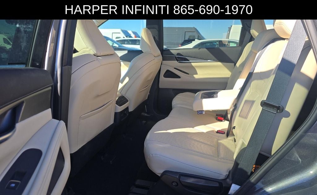 2023 INFINITI QX60 LUXE