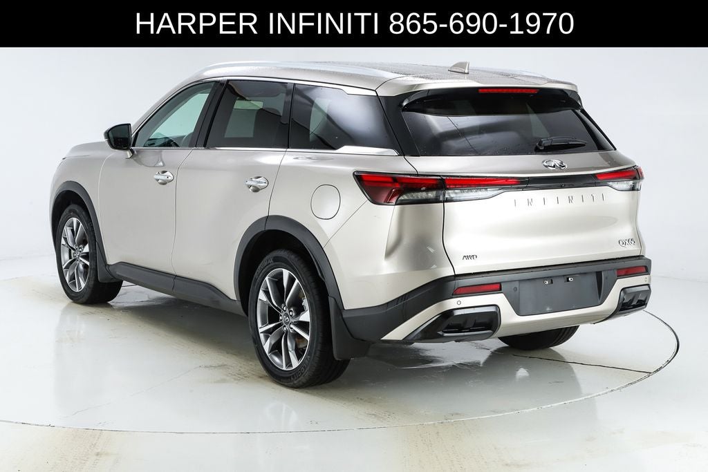 2023 INFINITI QX60 LUXE