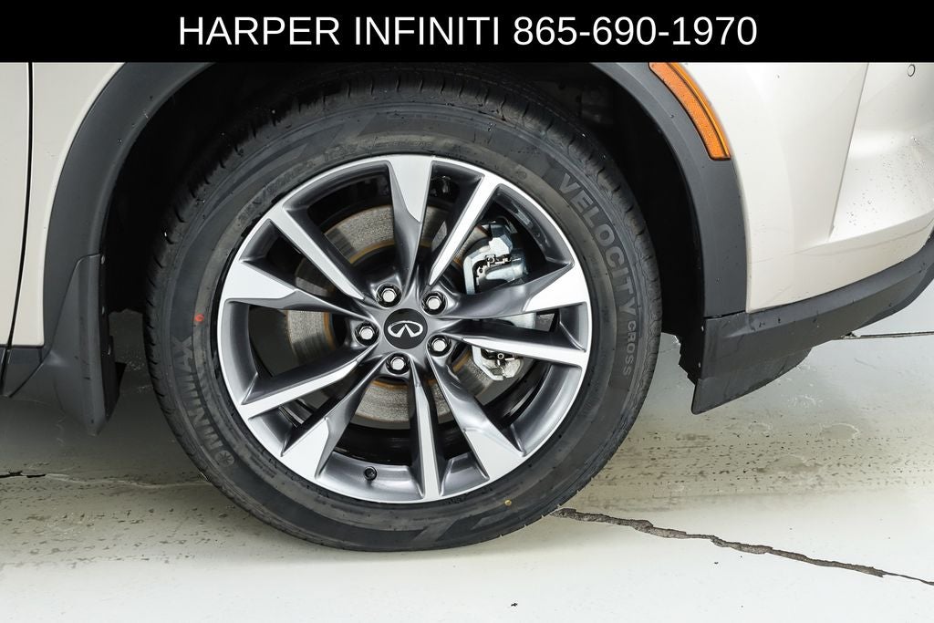2023 INFINITI QX60 LUXE