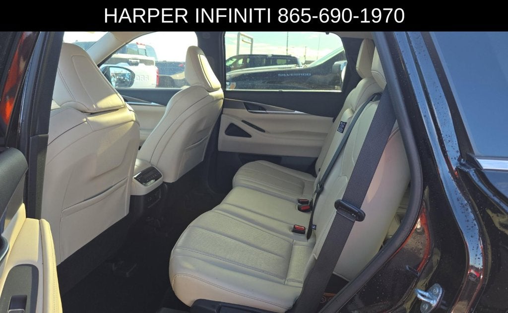 2023 INFINITI QX60 LUXE