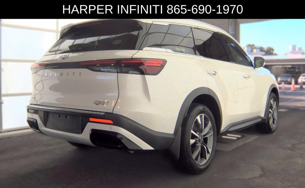 2023 INFINITI QX60 LUXE