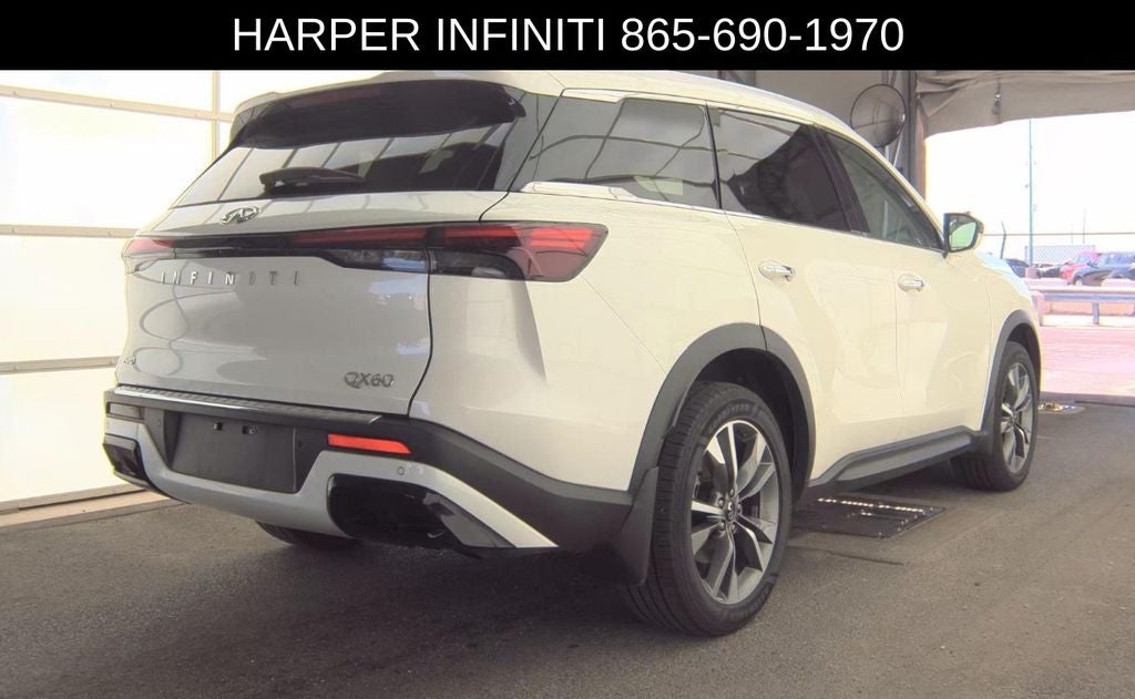 2023 INFINITI QX60 LUXE