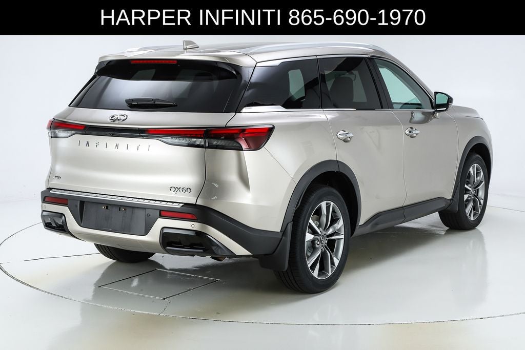 2023 INFINITI QX60 LUXE