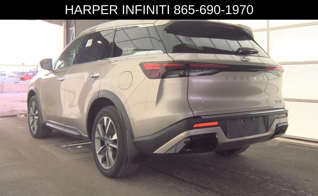 2023 INFINITI QX60 LUXE