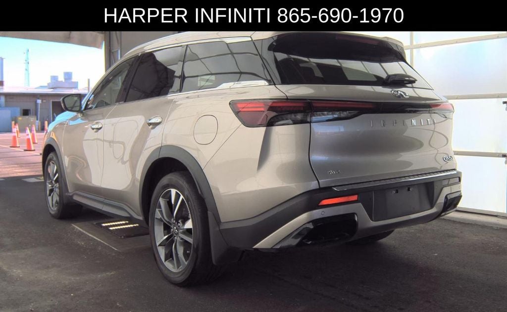 2023 INFINITI QX60 LUXE