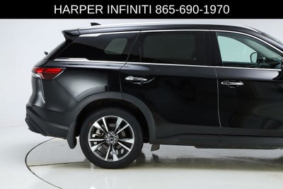 2023 INFINITI QX60 LUXE