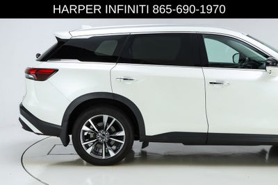 2023 INFINITI QX60 LUXE