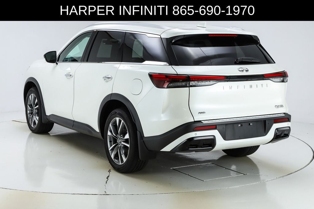 2023 INFINITI QX60 LUXE