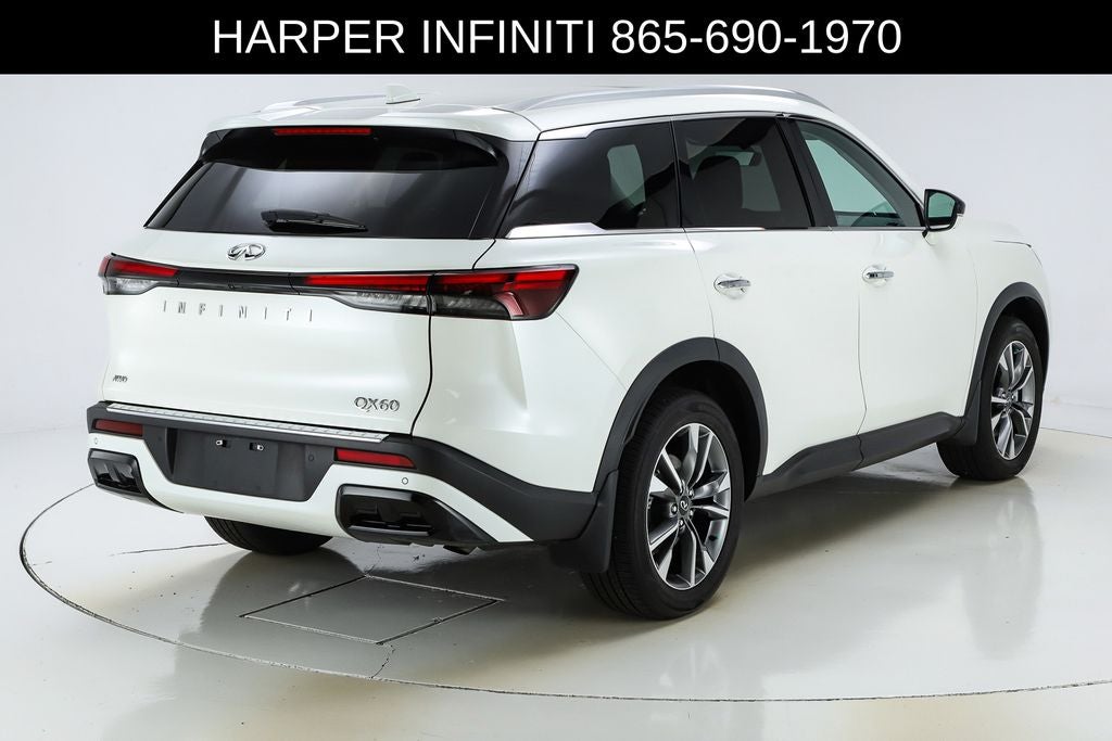 2023 INFINITI QX60 LUXE