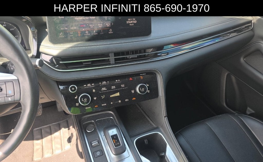 2023 INFINITI QX60 LUXE