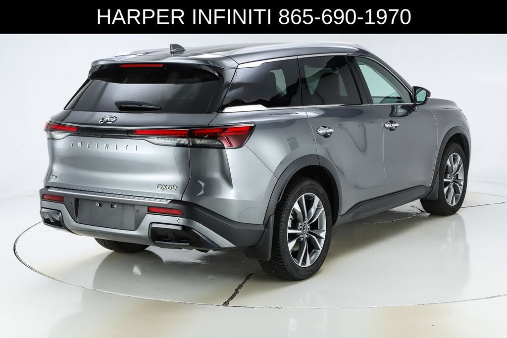 2023 INFINITI QX60 LUXE