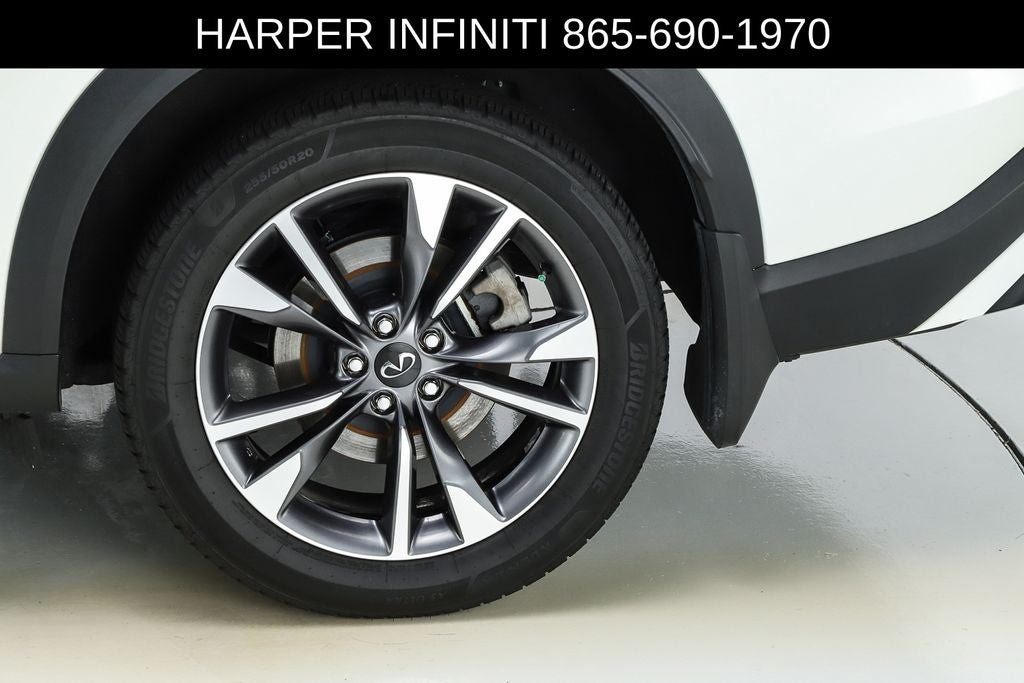 2023 INFINITI QX60 LUXE