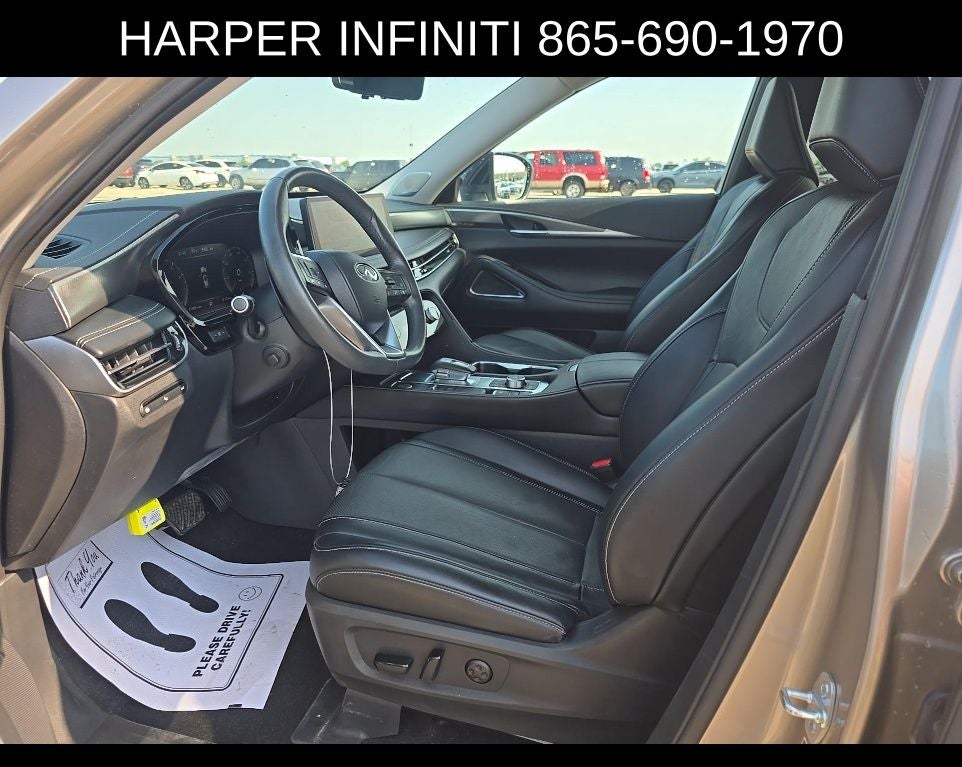 2023 INFINITI QX60 LUXE