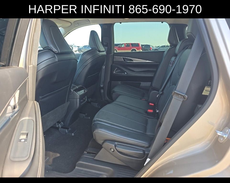 2023 INFINITI QX60 LUXE