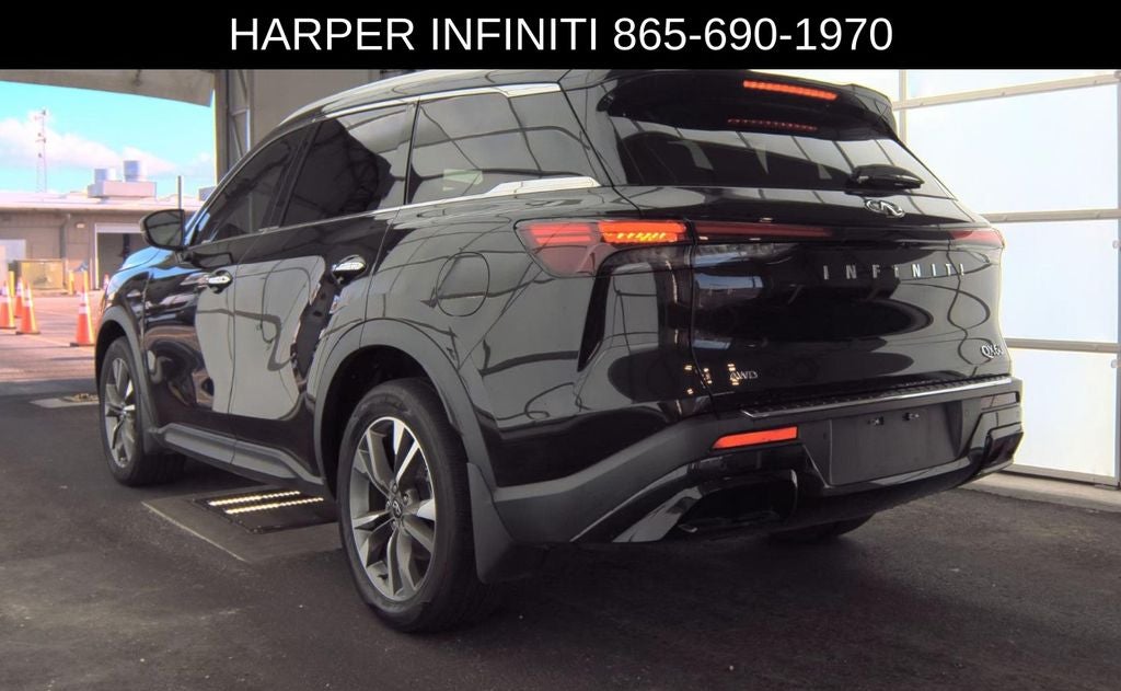 2023 INFINITI QX60 LUXE