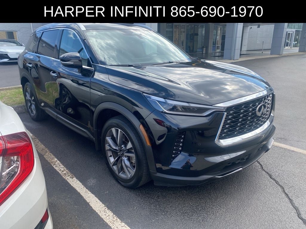 2023 INFINITI QX60 LUXE