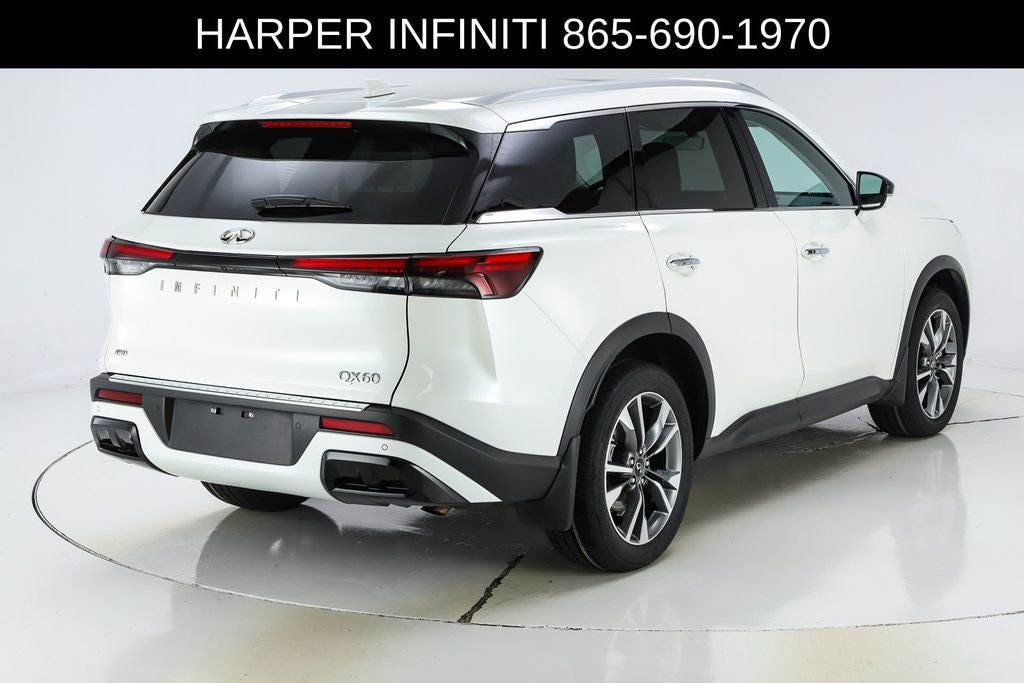 2023 INFINITI QX60 LUXE
