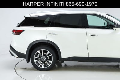 2023 INFINITI QX60 LUXE