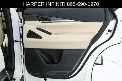 2023 INFINITI QX60 LUXE