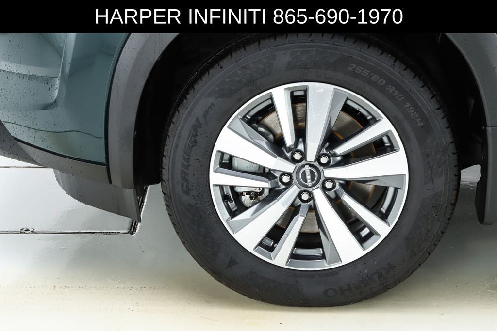 2025 Nissan Pathfinder SL